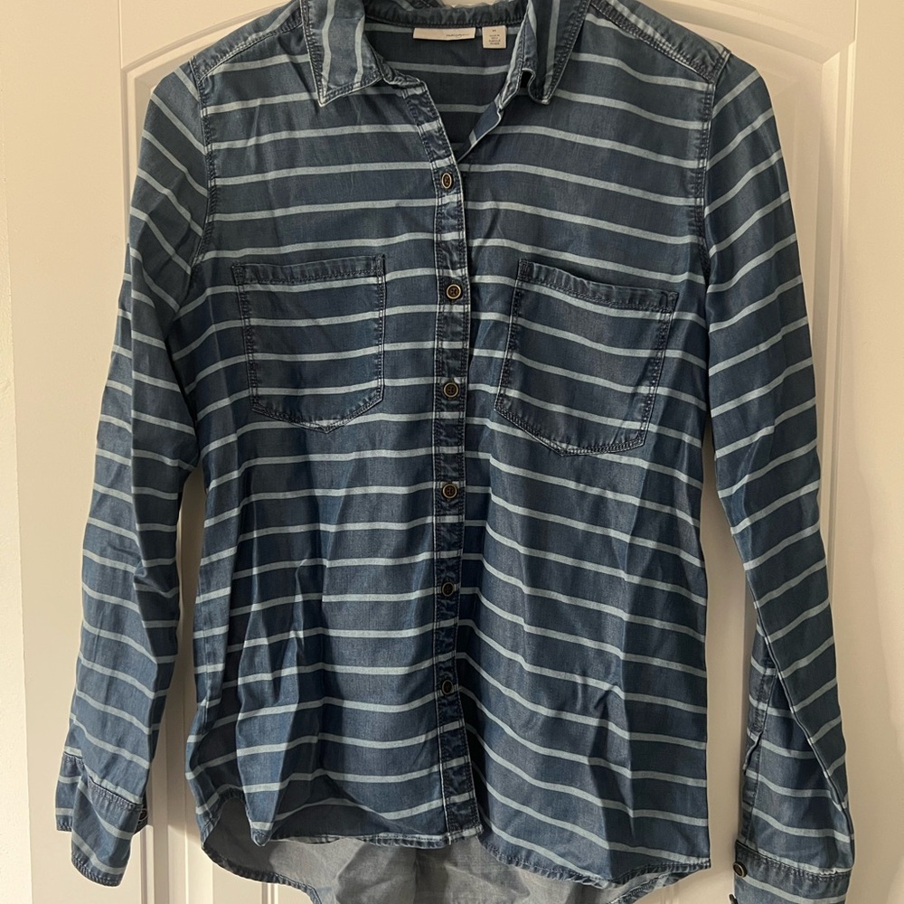 Halogen Striped Blue Button-Up Shirt Medium